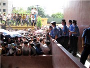 Bóng đá anh, ngoại hạng anh, lịch thi đấu euro 2012, Hỗn loạn tại siêu thị điện máy Topcare Cầu Giấy